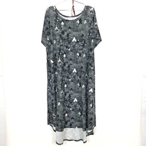 LuLaRoe Dresses & Skirts - LulaRoe black and white short sleeved dress